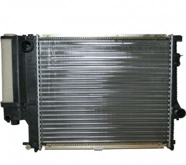 Радиатор, охлаждение двигателя JP GROUP 1414200300 (фото 1)