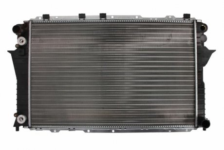 Радиатор охлаждения AUDI 100/A6 2.6-2.8 AT NISSENS 60476