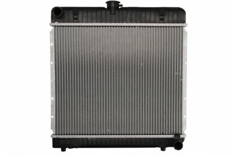Радиатор охлаждения MERCEDES W 123 (76-) NISSENS 62710
