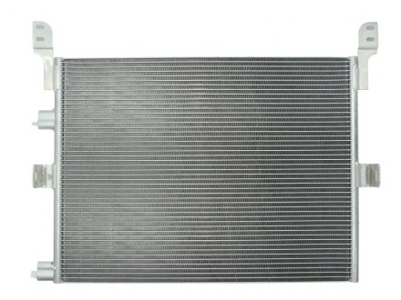 Радиатор кондиционера Magnum DXi 12 RENAULT NRF 35788 (фото 1)