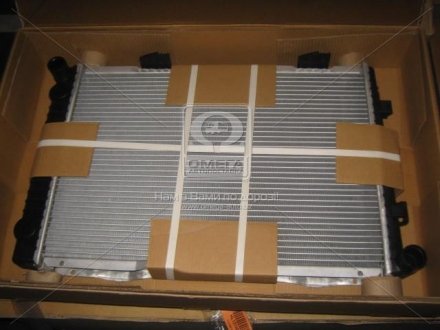 Радиатор охлаждения двигателя MB W124 20D/25TD MT 84-89 Van Wezel 30002067 (фото 1)